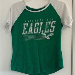 Philadelphia Eagles womens Green and White T-Shirt size medium perfect for games
